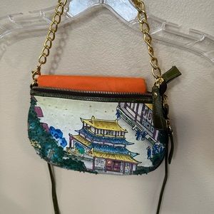 Designed in New York by Sharif crossbody purse